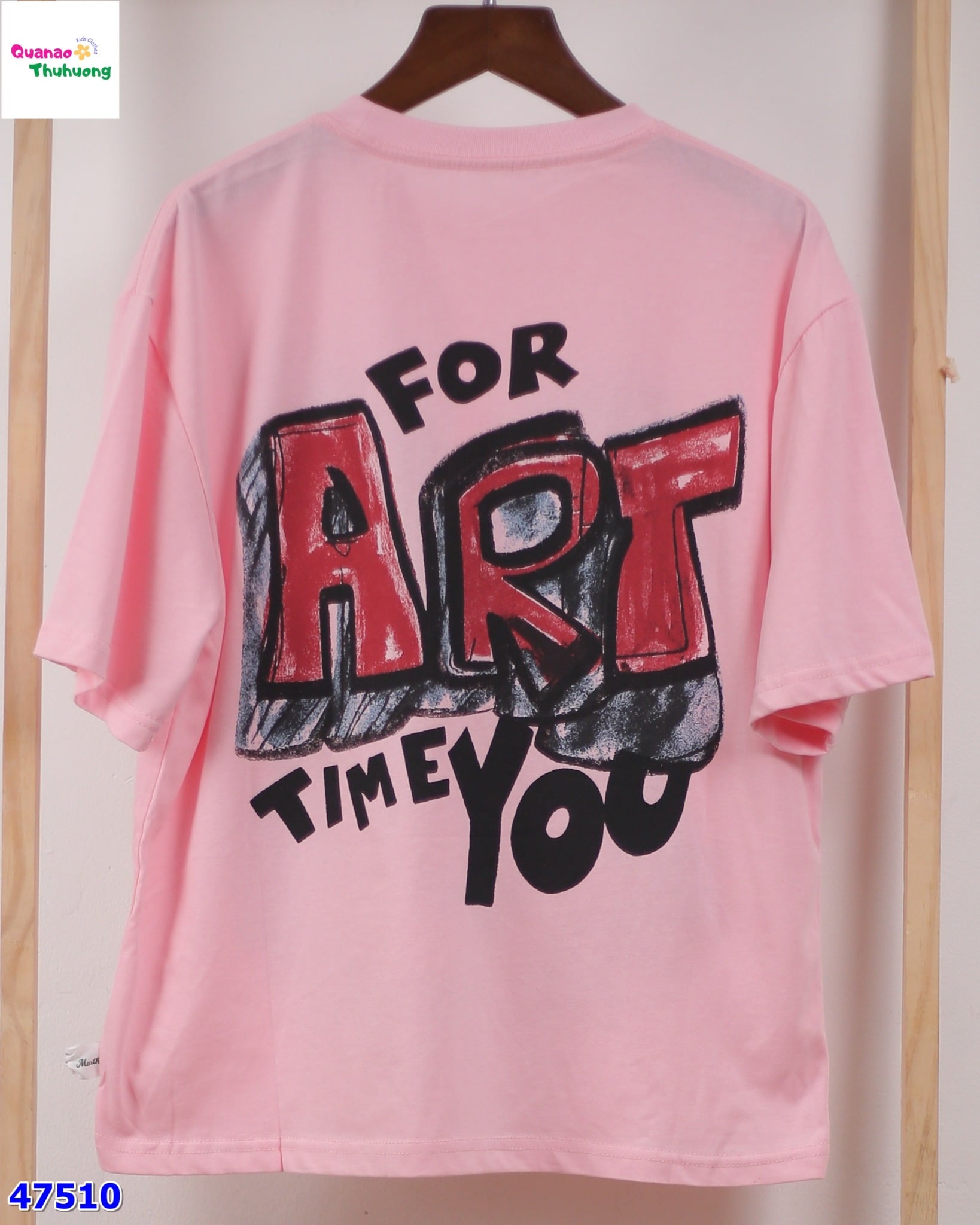 Áo hồng cô gái thỏ