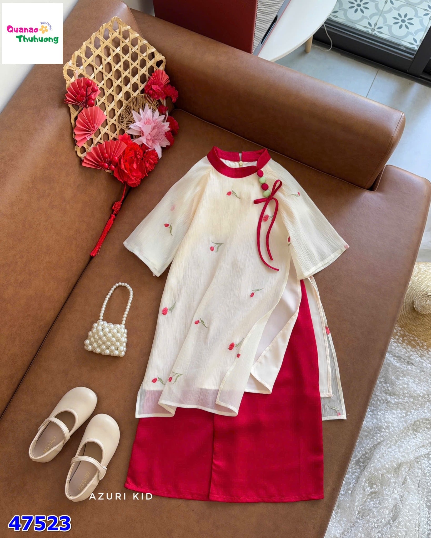 Áo dài Azuri kem thêu hoa Tulip