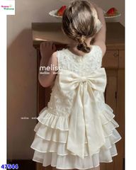 Đầm MLS kem thêu hoa nổi