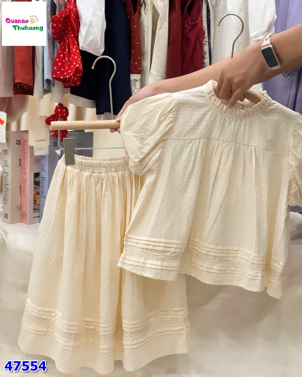 Set váy kem tay bồng