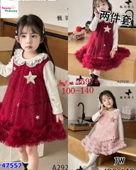 Đầm dạ đỏ ngôi sao