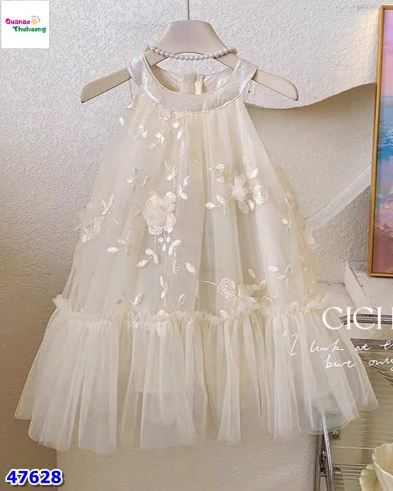 Đầm tiệc Cici màu kem thêu hoa