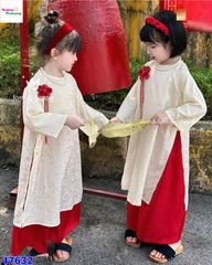 Áo dài J&J kem thêu hoa, quần đỏ