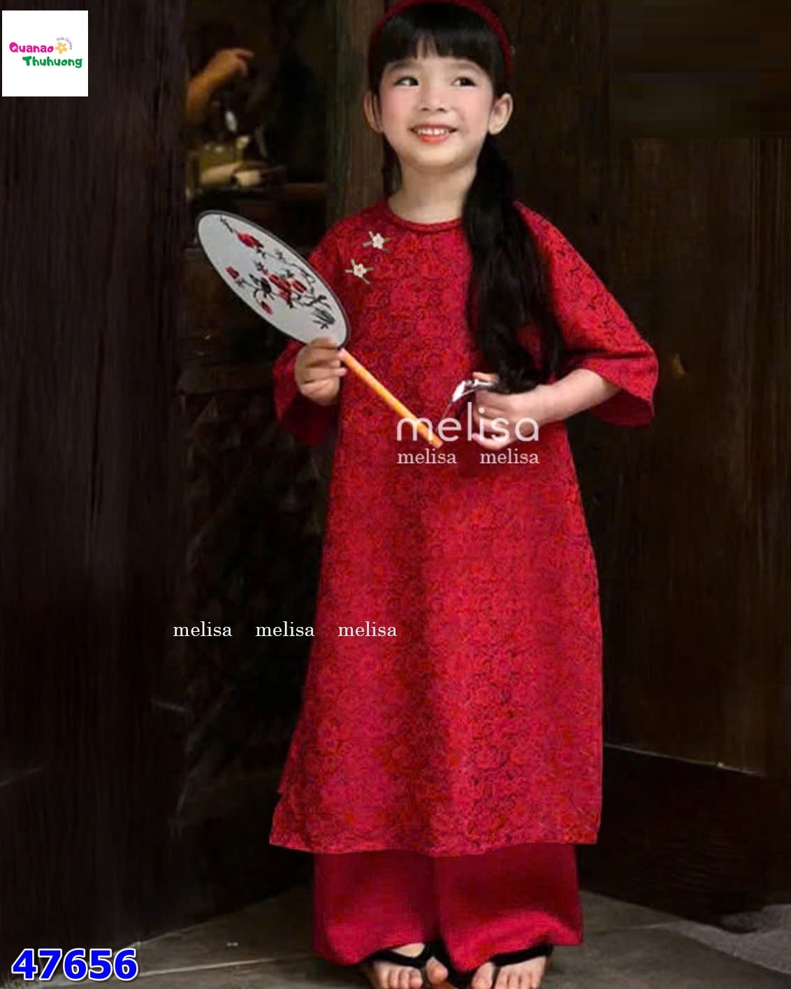 Áo dài MLS đỏ đính 4 bông hoa