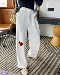 Quần dài xám trái tim