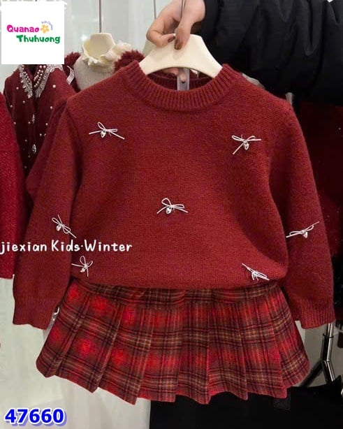 Áo len đỏ đính nơ