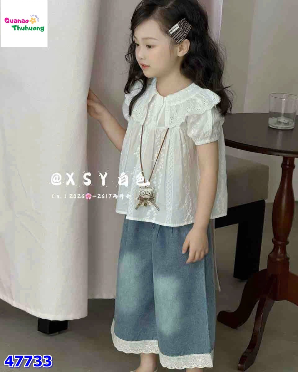 Set bộ áo trắng viền hoa, quần jean