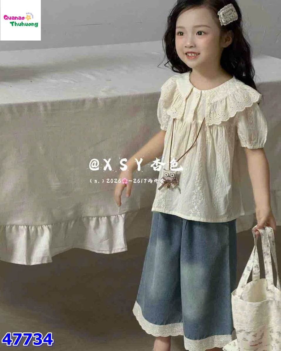 Set bộ áo kem viền hoa, quần jean