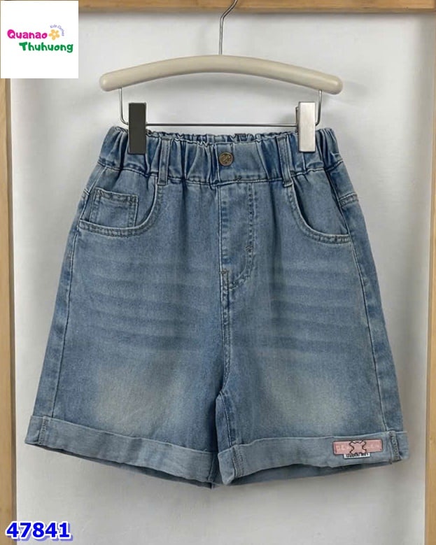 Quần short jean logo hồng