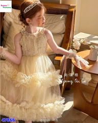 Đầm tiệc cổ yếm đính hạt và nơ