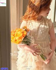 Đầm tiệc kem sát nách đính hạt