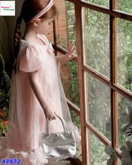 Đầm hồng xuông viền bèo đính nơ