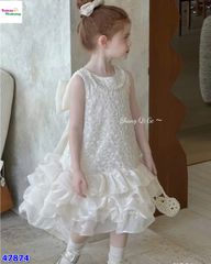 Đầm tiệc kem sát nách dập hoa