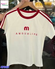 Áo thun kem chữ M