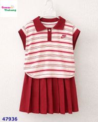 Set DDH áo polo sọc đỏ, váy đỏ