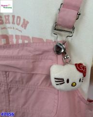 Set yếm hồng, áo kem SKOR