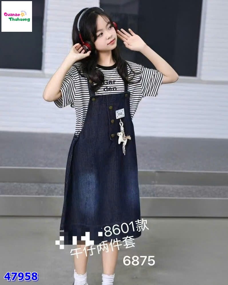 Set yếm jean DDH, áo sọc đen Garden