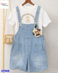 Set quần yếm jean, áo trắng Good Luck