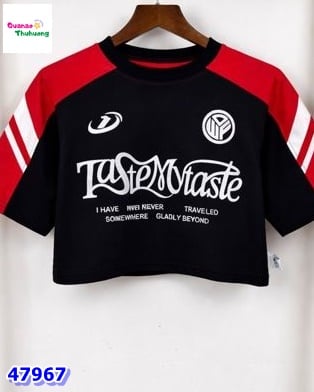 Áo croptop Chaoboy đen tay đỏ
