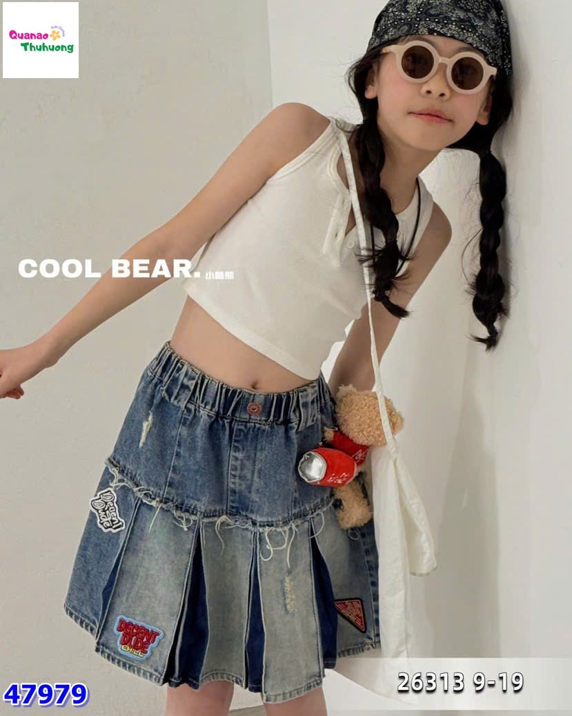 Chân váy jean CB chữ đỏ