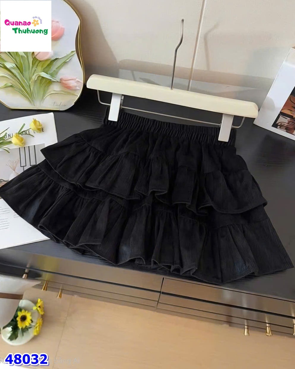 Chân váy tầng màu đen