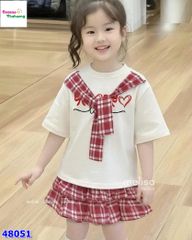 Set váy MLS trắng khăn choàng caro đỏ