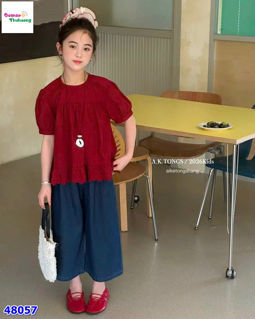 Set áo đỏ, quần Jean