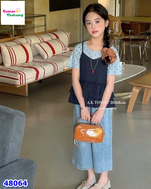 Set áo xanh chấm bi, quần Jean