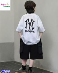 Bộ áo trắng NY, quần đen