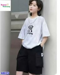 Bộ áo trắng NY, quần đen