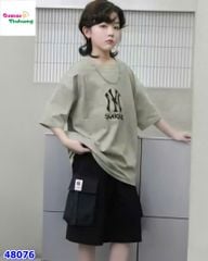 Bộ áo xám NY, quần đen