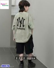 Bộ áo xám NY, quần đen