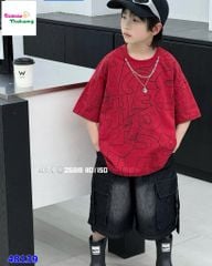 Set áo đỏ chữ cái, quần jean đen