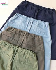 Short kaki Bee xanh đen