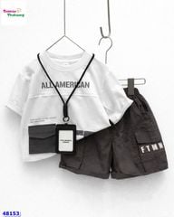 Set áo trắng All American, quần kaki xám