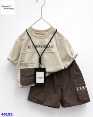 Set áo kem All American, quần kaki nâu