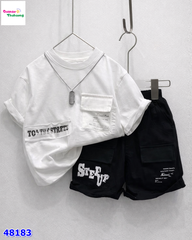 Set áo trắng Streets, quần kaki túi hộp đen