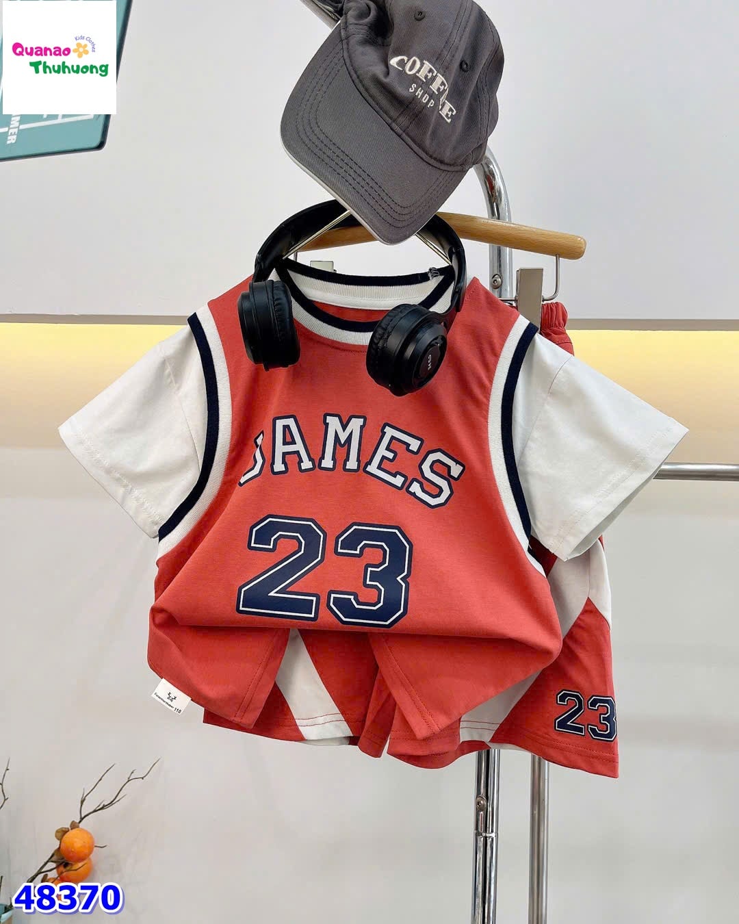 Bộ thể thao cam tay trắng James 23