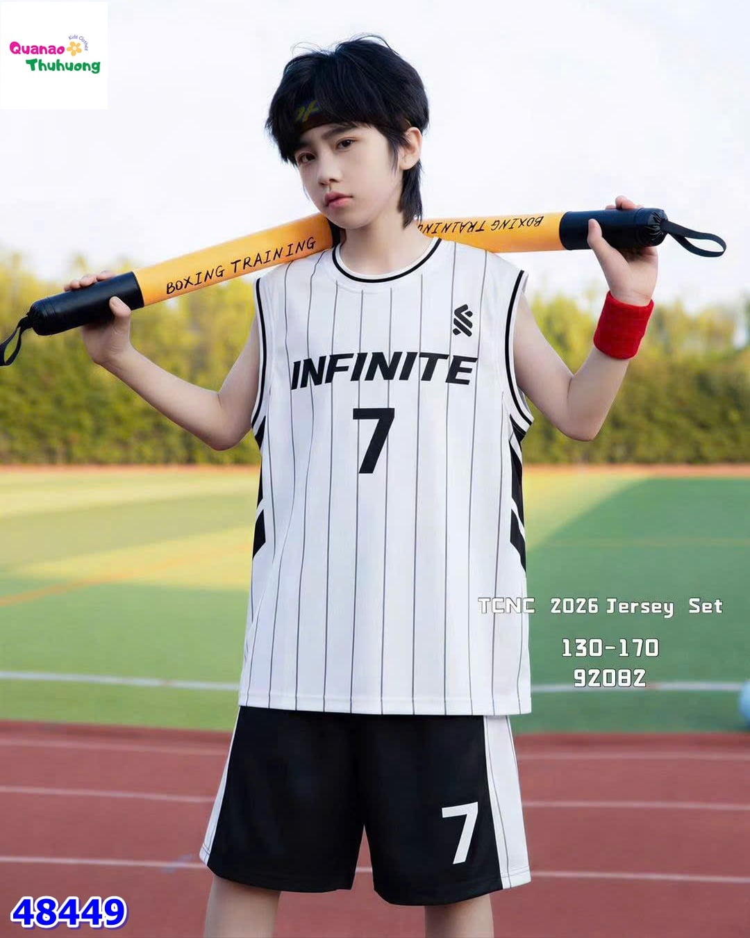 Bộ thể thao sọc trắng Infinite 7