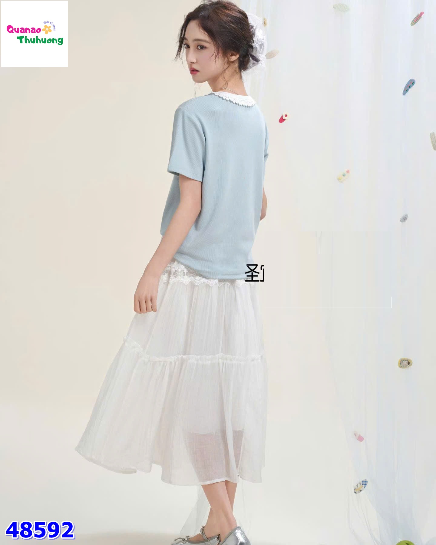 Set áo xanh, chân váy trắng