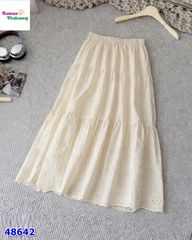 Chân váy FS kem dập hoa