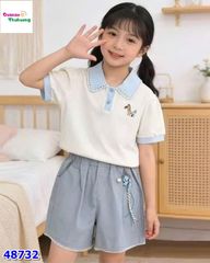 Set áo kem thêu ngựa, quần short xanh