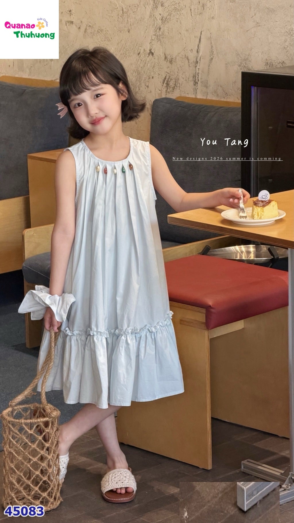 Đầm bèo xanh đính hạt