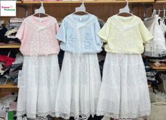 Set áo hồng Kitty, chân váy trắng
