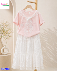 Set áo hồng Kitty, chân váy trắng