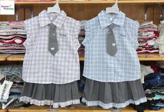 Set áo caro hồng, váy xếp ly
