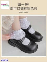 Vớ trắng viền ren