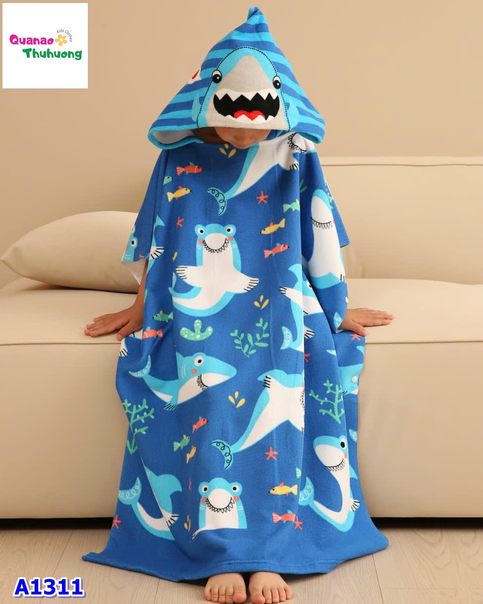 Khăn bơi nhiều cá mập