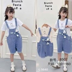 Set quần yếm jean, áo trắng Smile