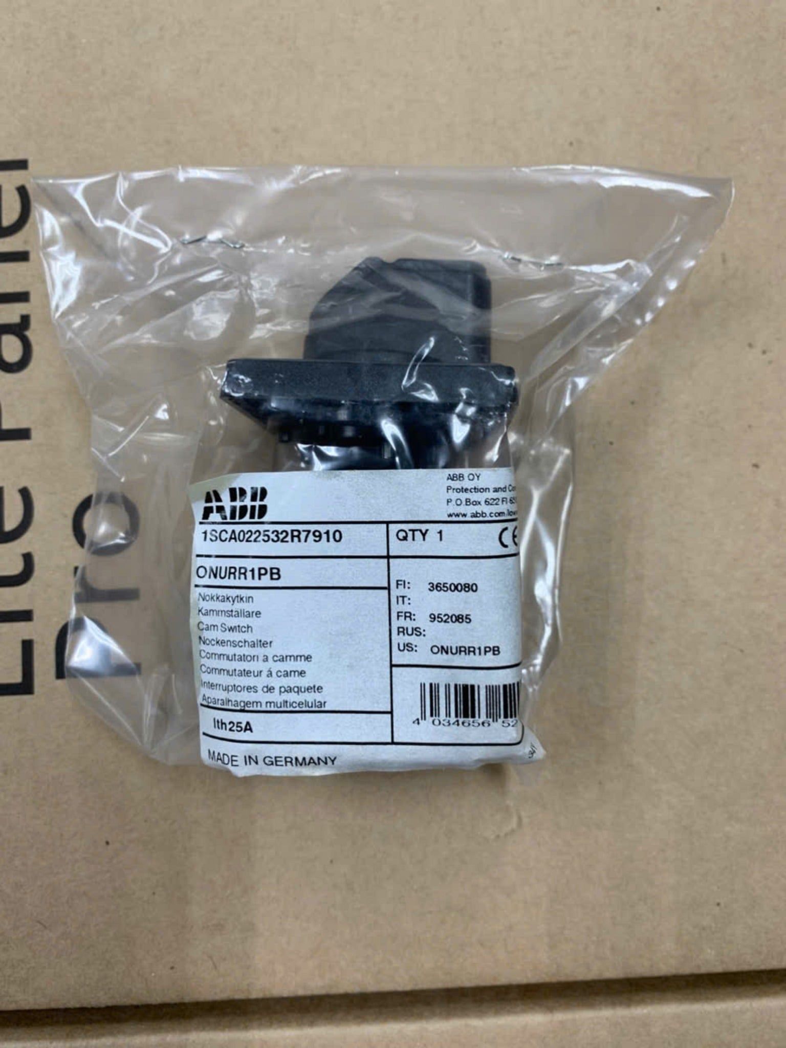  Khóa chuyển mạch - ONURR1PB  1SCA022532R7910 
